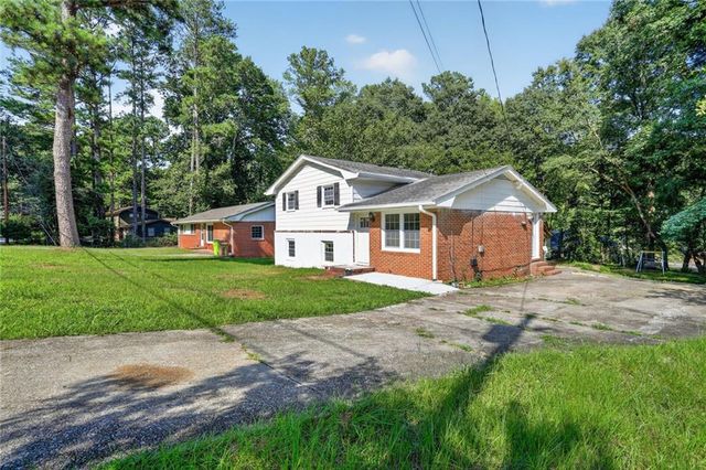 6464 Rabun Road, Morrow, GA 30260
