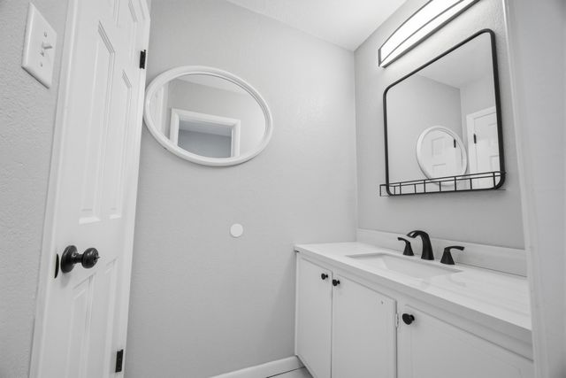 633 NE Merioneth Drive, Fort Walton Beach, FL 32547