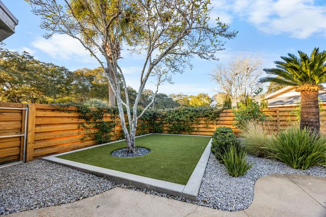 633 NE Merioneth Drive, Fort Walton Beach, FL 32547