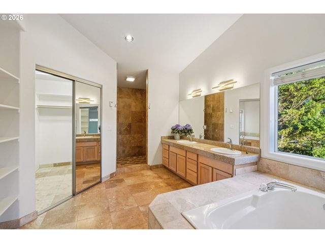 12446 Sw CANVASBACK Way, Beaverton, OR 97007