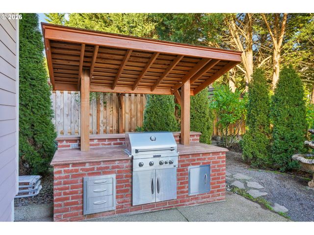 12446 Sw CANVASBACK Way, Beaverton, OR 97007