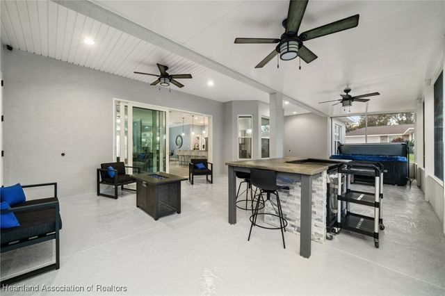 6008 Lake Regency Lane, Sebring, FL 33875