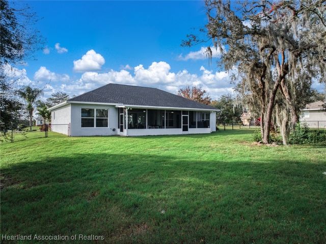 6008 Lake Regency Lane, Sebring, FL 33875