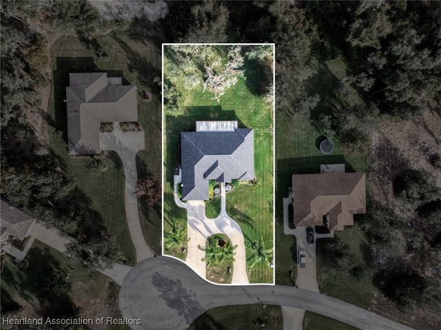 6008 Lake Regency Lane, Sebring, FL 33875