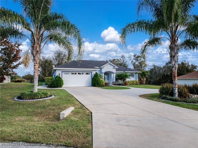 6008 Lake Regency Lane, Sebring, FL 33875