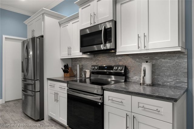 6008 Lake Regency Lane, Sebring, FL 33875