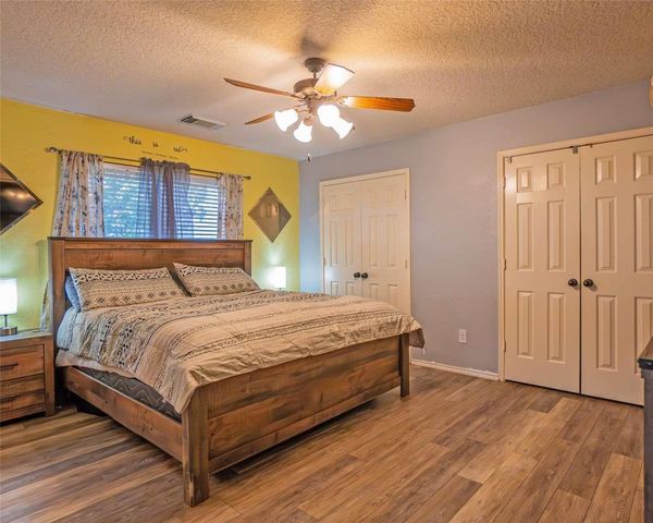 824 Betty Street, El Campo, TX 77437