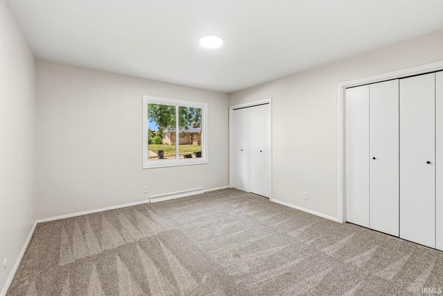 126 Woodhill Lane, South Bend, IN 46619
