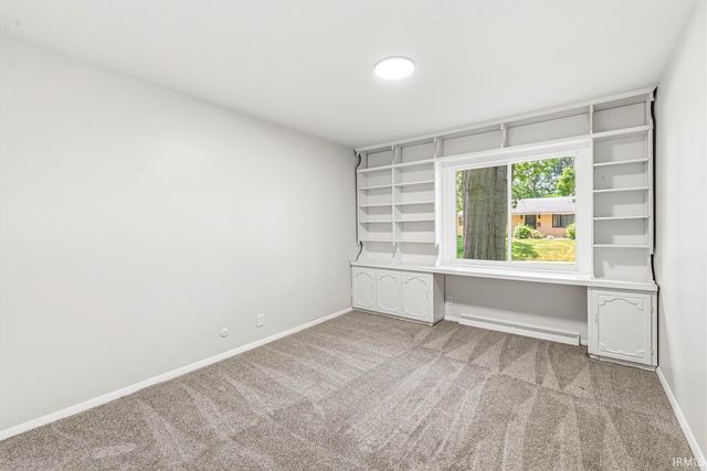 126 Woodhill Lane, South Bend, IN 46619