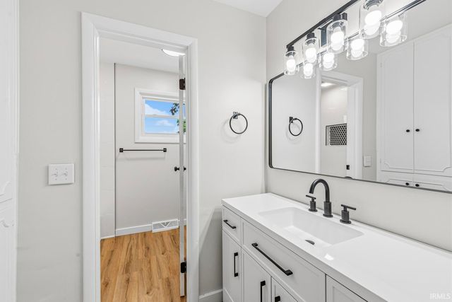 126 Woodhill Lane, South Bend, IN 46619