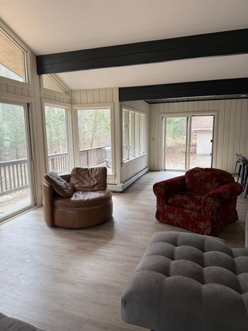 17 Foss Farm Road, Durham, NH 03824