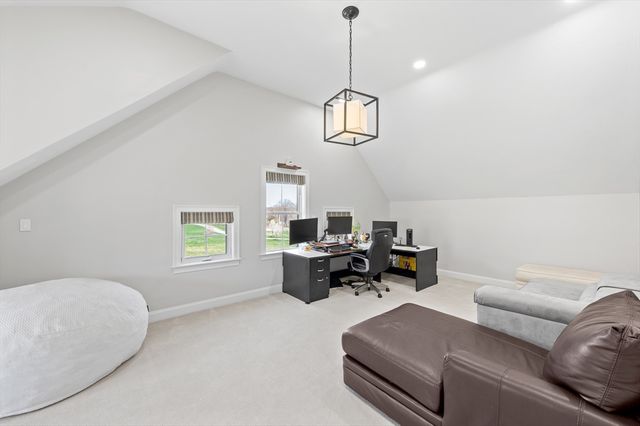 596 South St, Shrewsbury, MA 01545