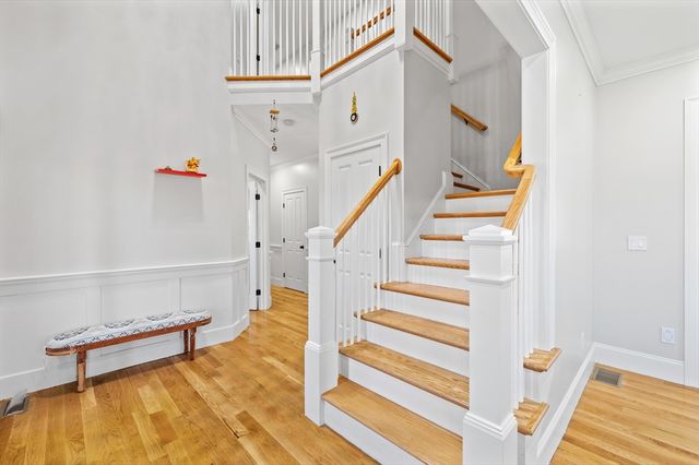 596 South St, Shrewsbury, MA 01545