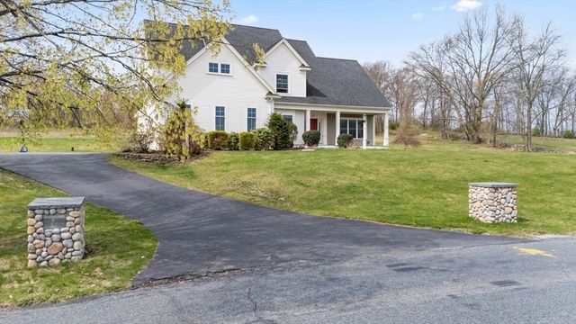 596 South St, Shrewsbury, MA 01545