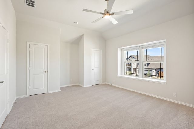204 Sweetwater Drive, Commerce, TX 75428