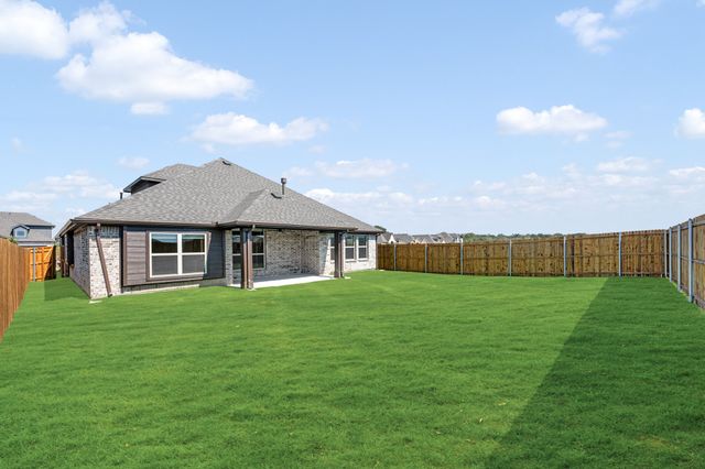 204 Sweetwater Drive, Commerce, TX 75428