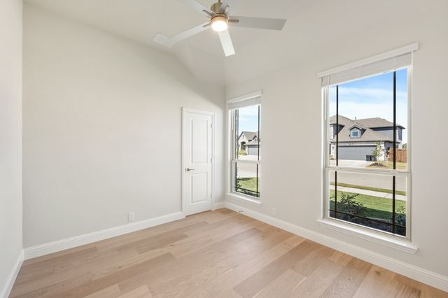 204 Sweetwater Drive, Commerce, TX 75428