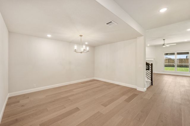 204 Sweetwater Drive, Commerce, TX 75428