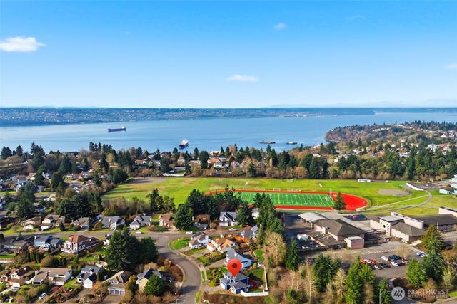 3571 41st Street NE, Tacoma, WA 98422