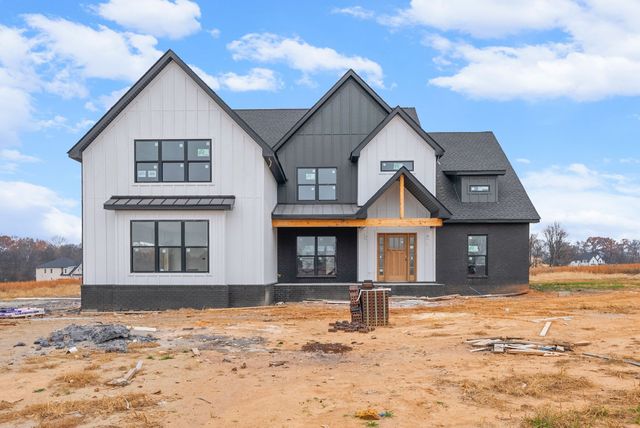 2108 Chivalry Way, Clarksville, TN 37040