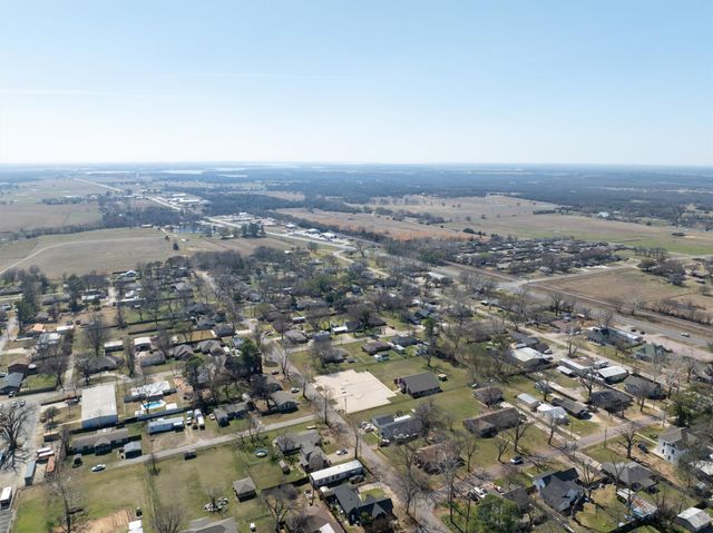 200 Dewitt Street, Collinsville, TX 76233