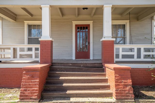 200 Dewitt Street, Collinsville, TX 76233