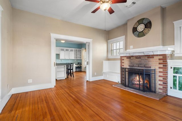 200 Dewitt Street, Collinsville, TX 76233