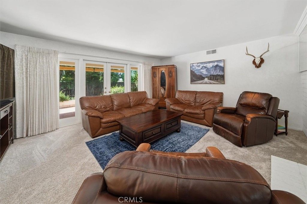 25065 Highspring Avenue, Newhall, CA 91321 — photo 3