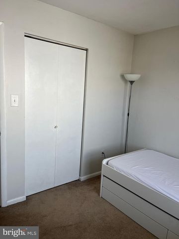 410 HUMMER CT, Sterling, VA 20164