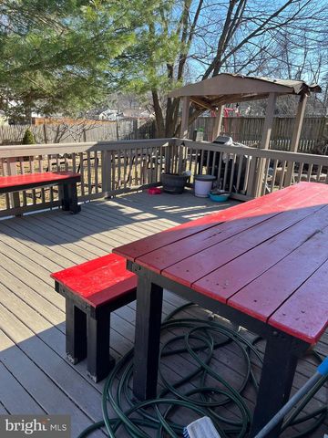 410 HUMMER CT, Sterling, VA 20164