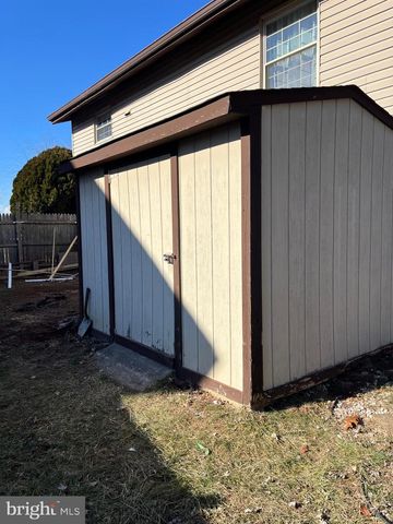410 HUMMER CT, Sterling, VA 20164