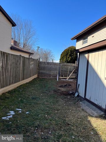 410 HUMMER CT, Sterling, VA 20164