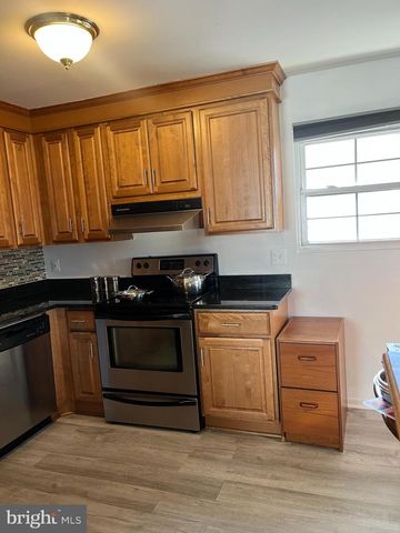 410 HUMMER CT, Sterling, VA 20164