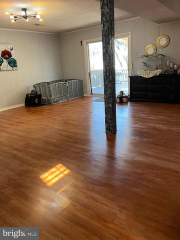 410 HUMMER CT, Sterling, VA 20164