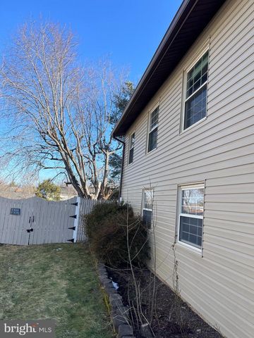 410 HUMMER CT, Sterling, VA 20164