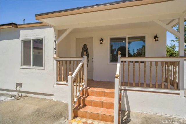 19143 Jovan, Tarzana, CA 91335