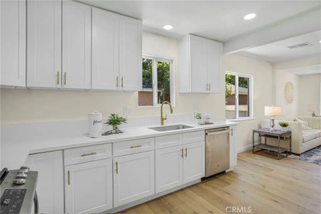 19143 Jovan, Tarzana, CA 91335