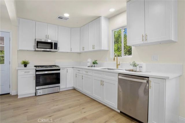 19143 Jovan, Tarzana, CA 91335