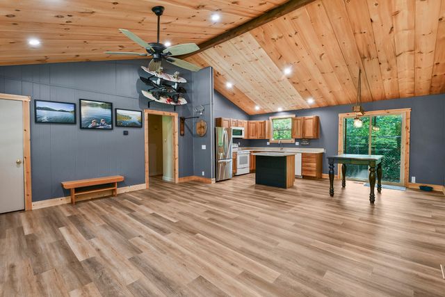 36 Shady Place Lane, Blue Eye, MO 65611