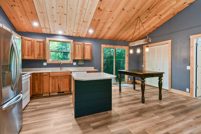 36 Shady Place Lane, Blue Eye, MO 65611