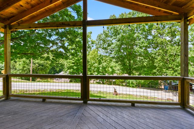 36 Shady Place Lane, Blue Eye, MO 65611