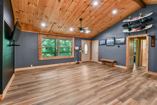 36 Shady Place Lane, Blue Eye, MO 65611