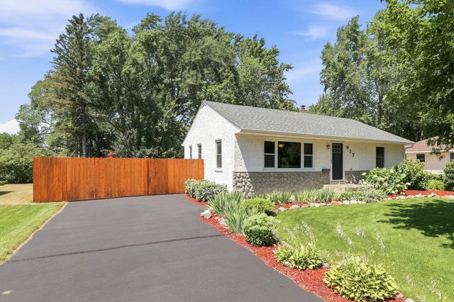 917 Westwood Lane, Anoka, MN 55303