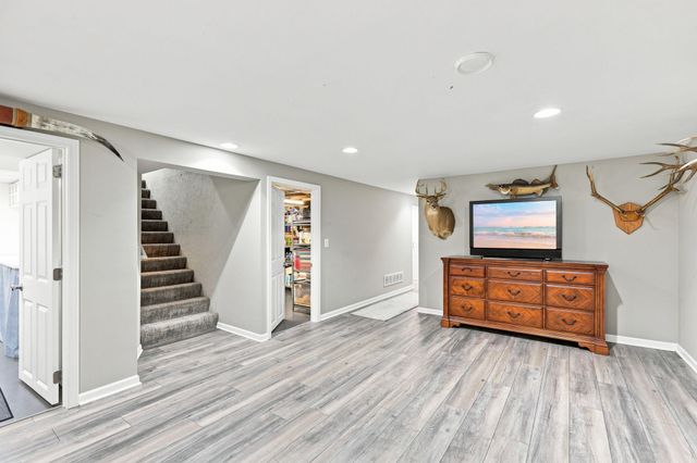 917 Westwood Lane, Anoka, MN 55303
