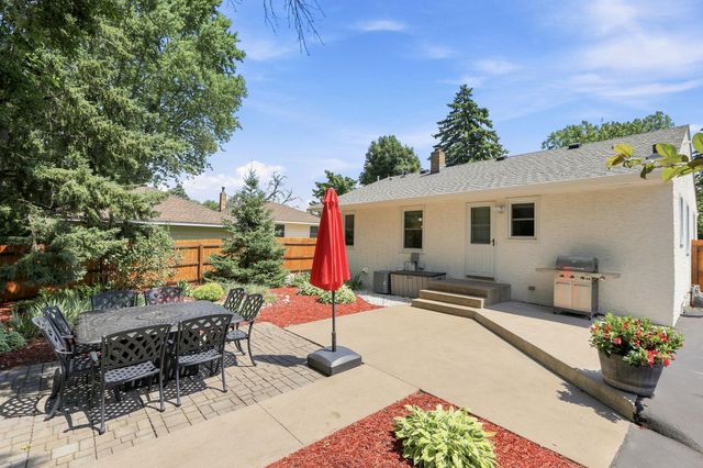 917 Westwood Lane, Anoka, MN 55303