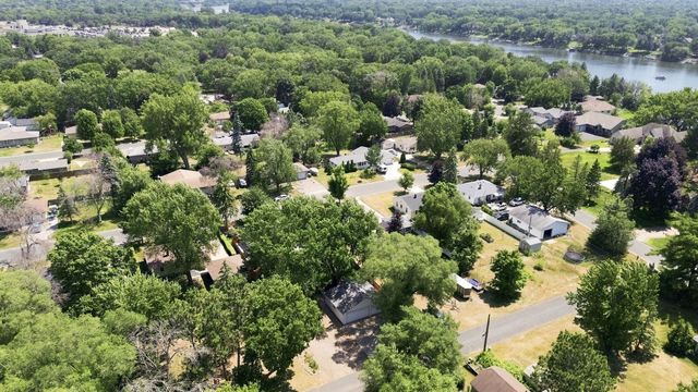 917 Westwood Lane, Anoka, MN 55303