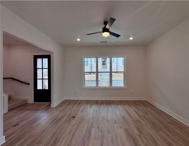 2409 S 31st Street, Rogers, AR 72758