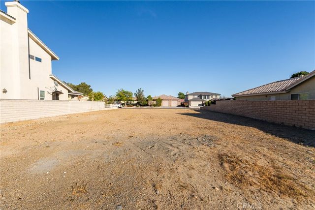 26390 Buccaneer Lane, Helendale, CA 92342