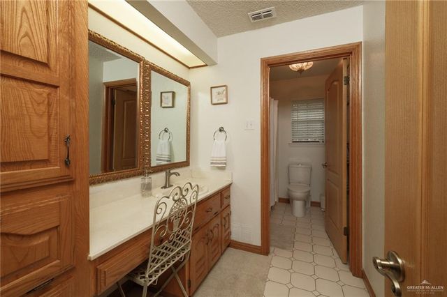 1580 Florida Avenue, Mercedes, TX 78570