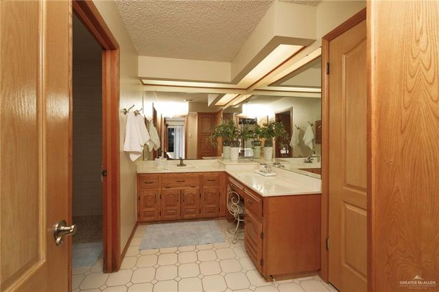 1580 Florida Avenue, Mercedes, TX 78570